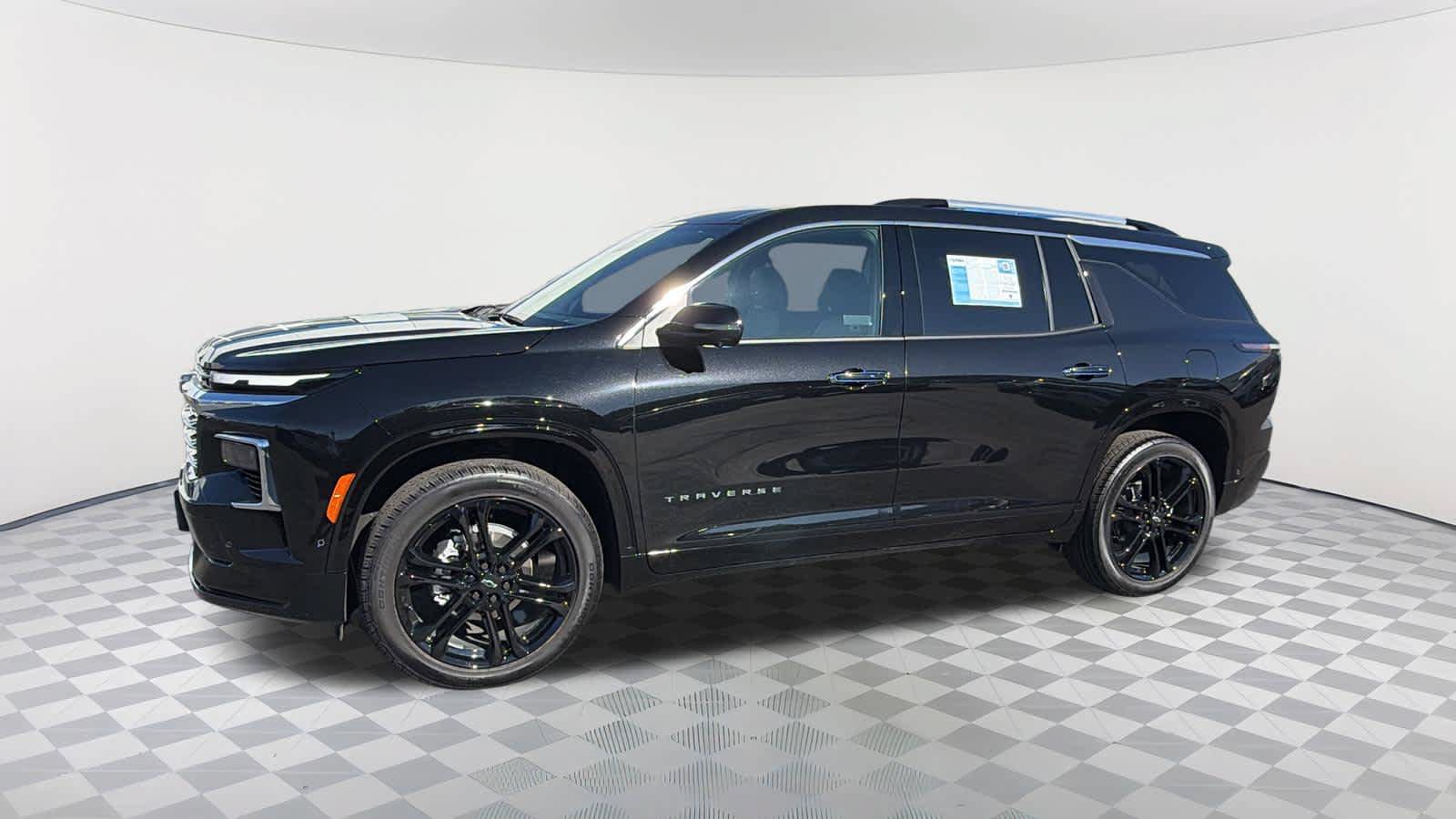 Used 2025 Chevrolet Traverse High Country w/ LPO, Floor Liner Package AWD/4WD image 8