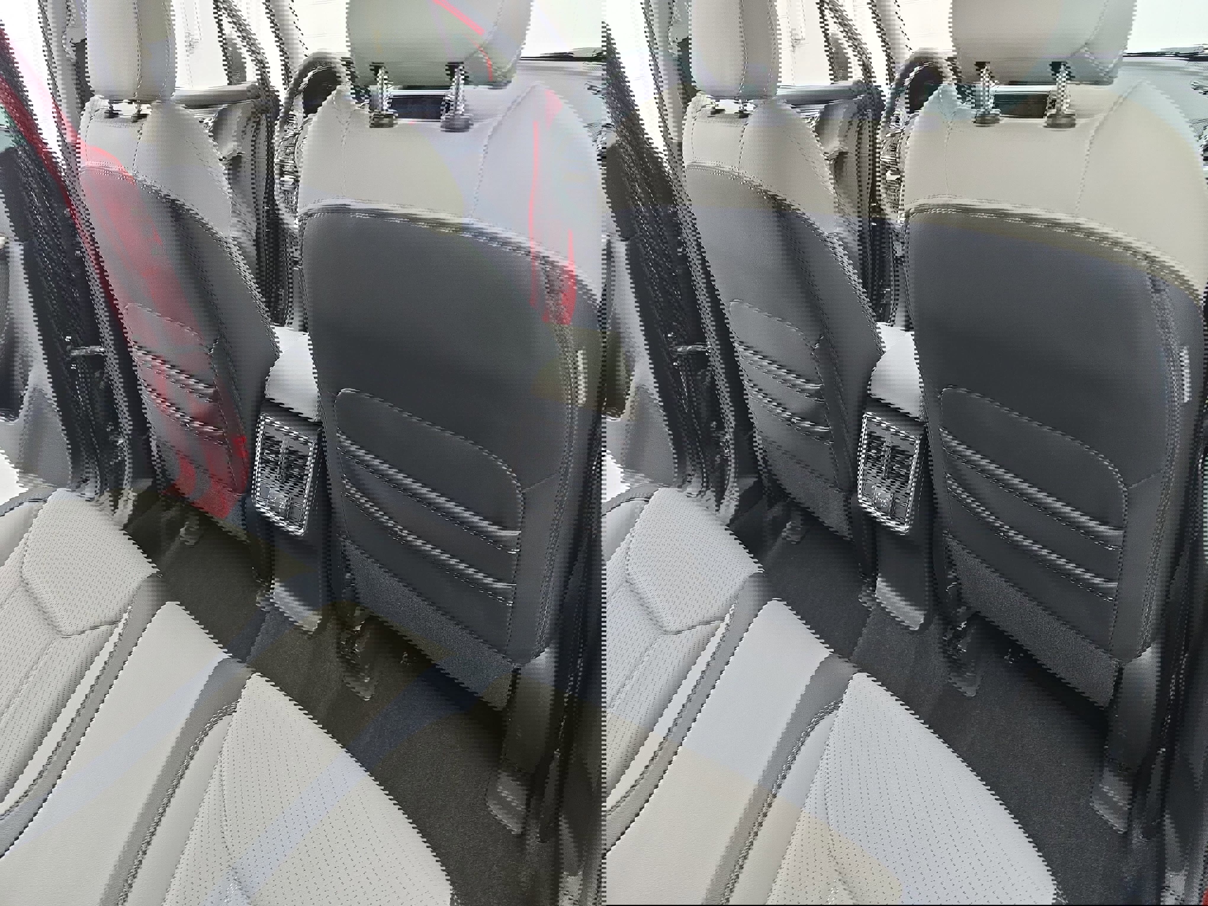 Used 2022 Subaru Forester Limited w/ Popular Package #2 image 11