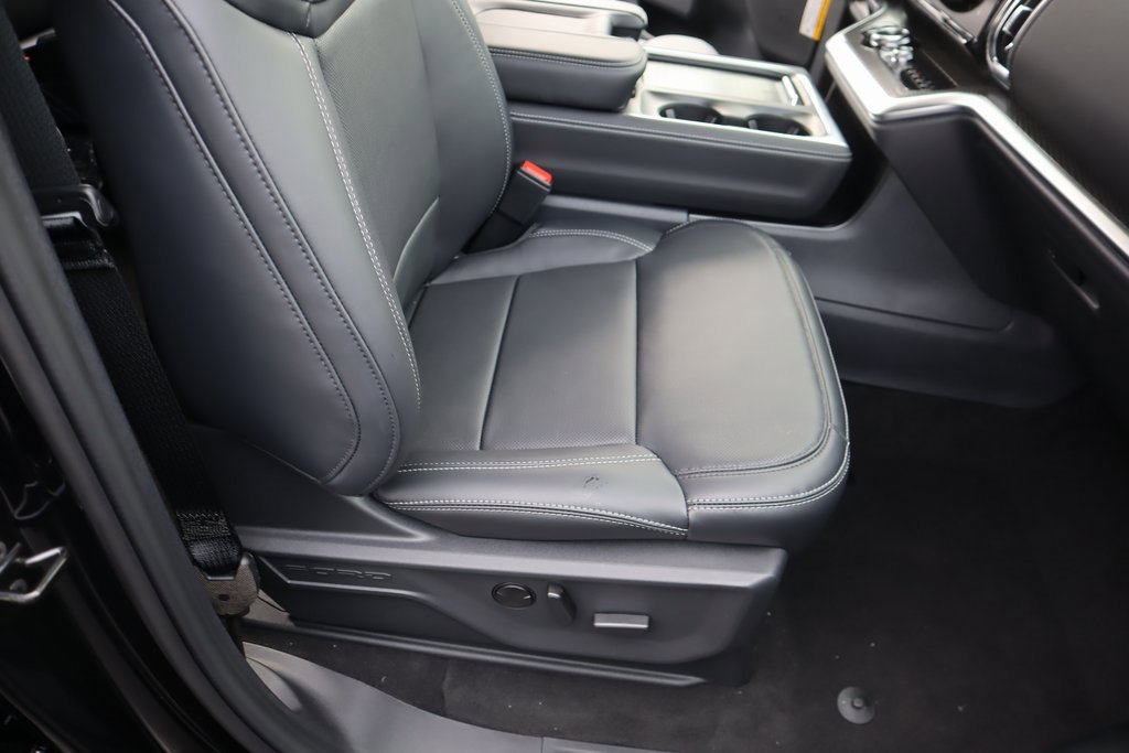 New 2025 Ford Expedition Platinum w/ Stealth Performance Package image 15