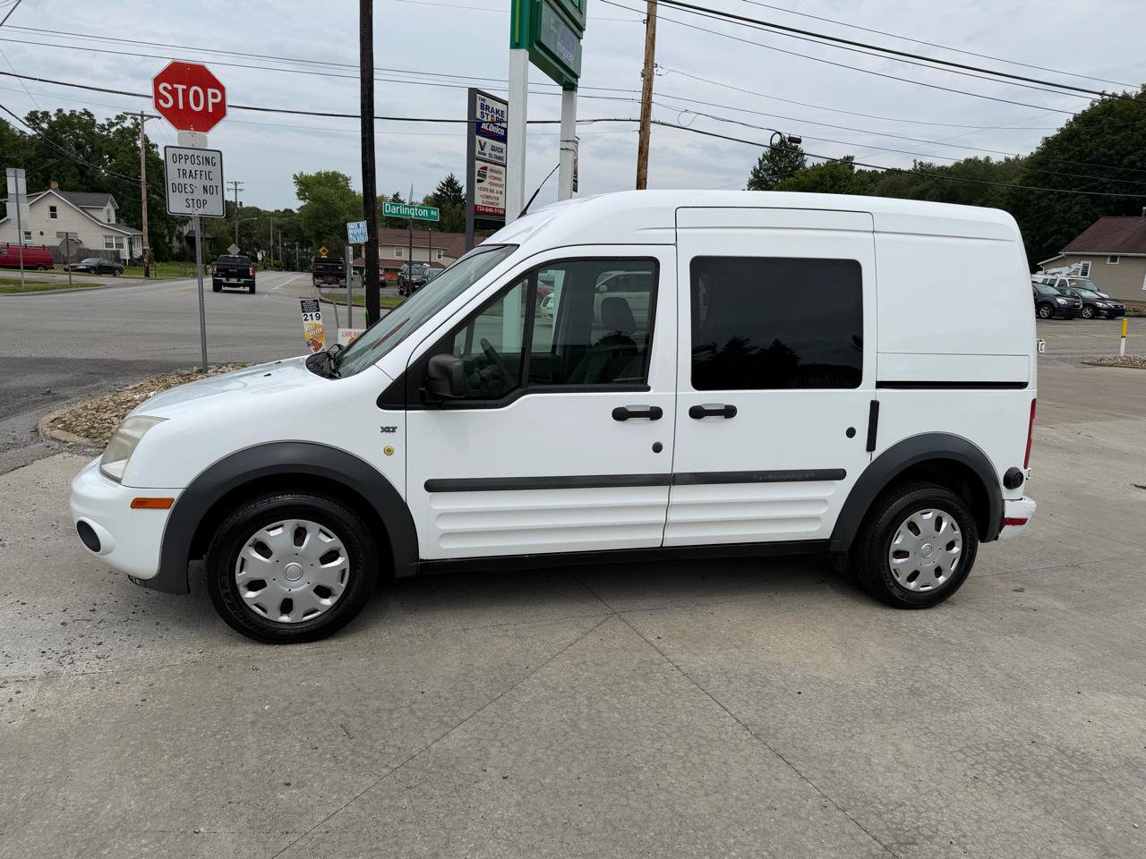Used 2011 Ford Transit Connect XLT FWD image 2