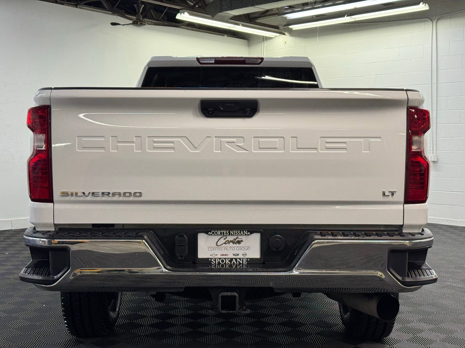 Used 2024 Chevrolet Silverado 3500 LT image 4