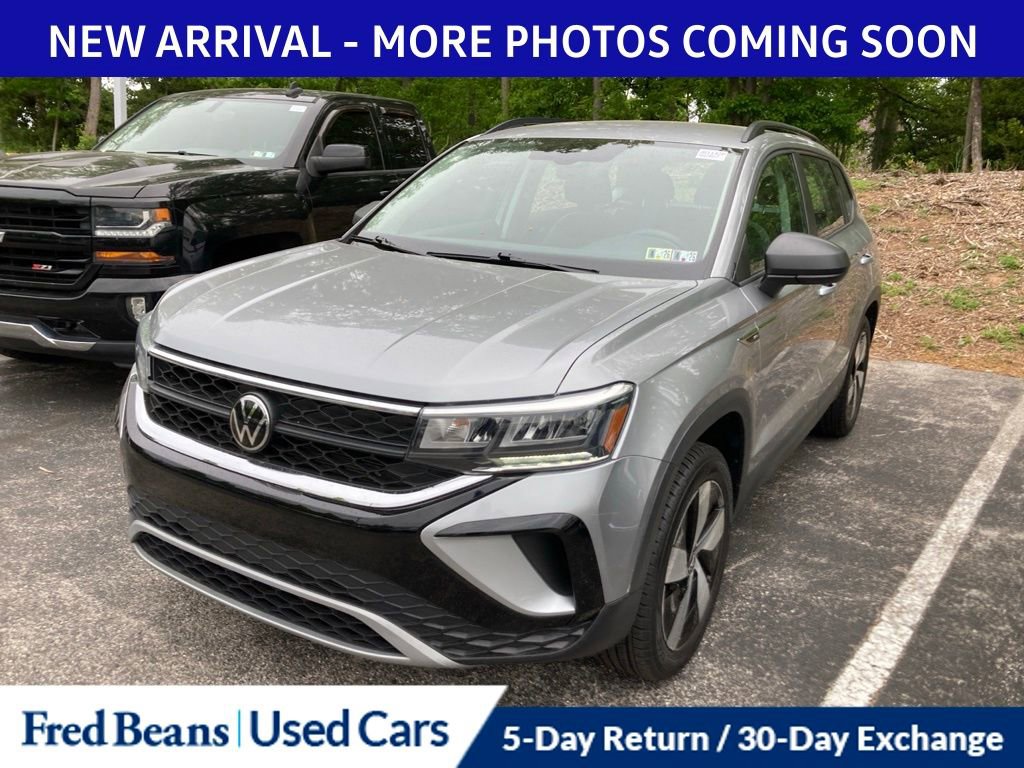 Used 2023 Volkswagen Taos S w/ Driver Assistance Package AWD/4WD image 3
