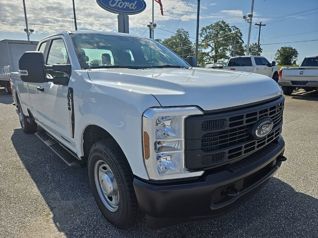 New 2026 Ford F350 XL image 3