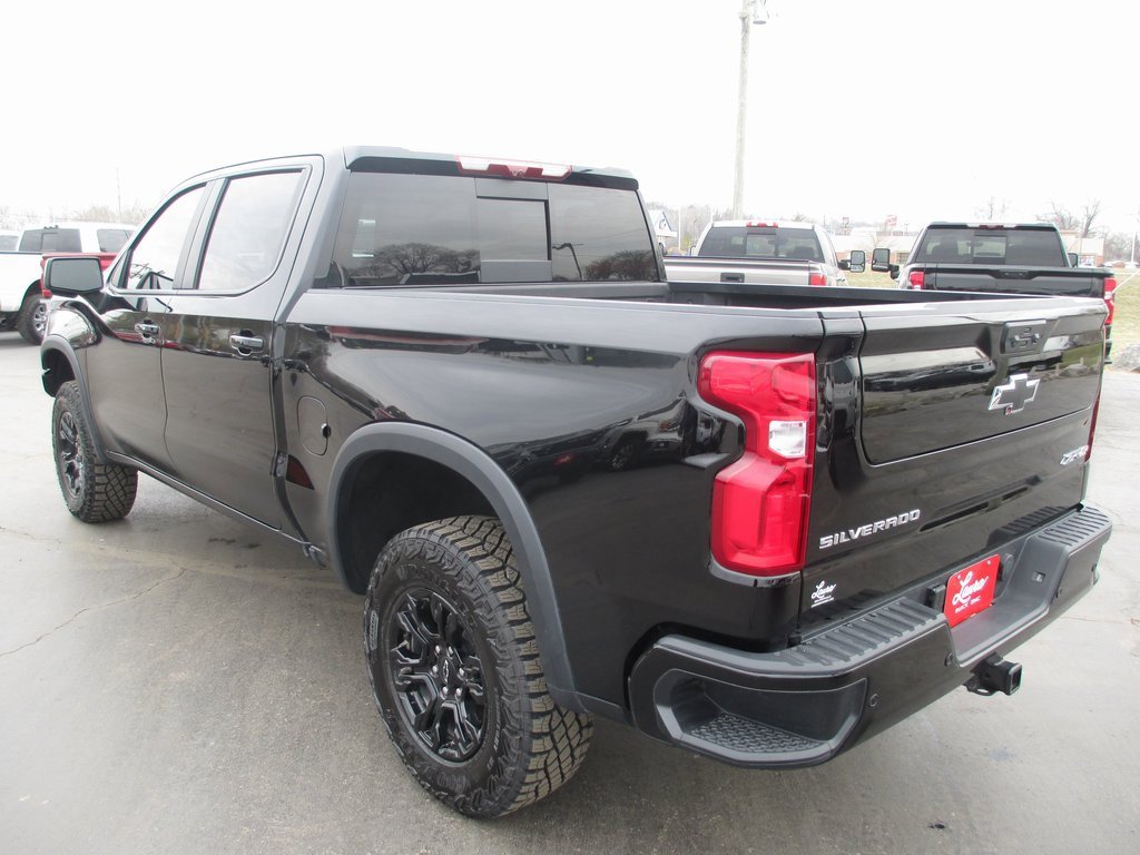 Used 2025 Chevrolet Silverado 1500 ZR2 w/ Technology Package image 8