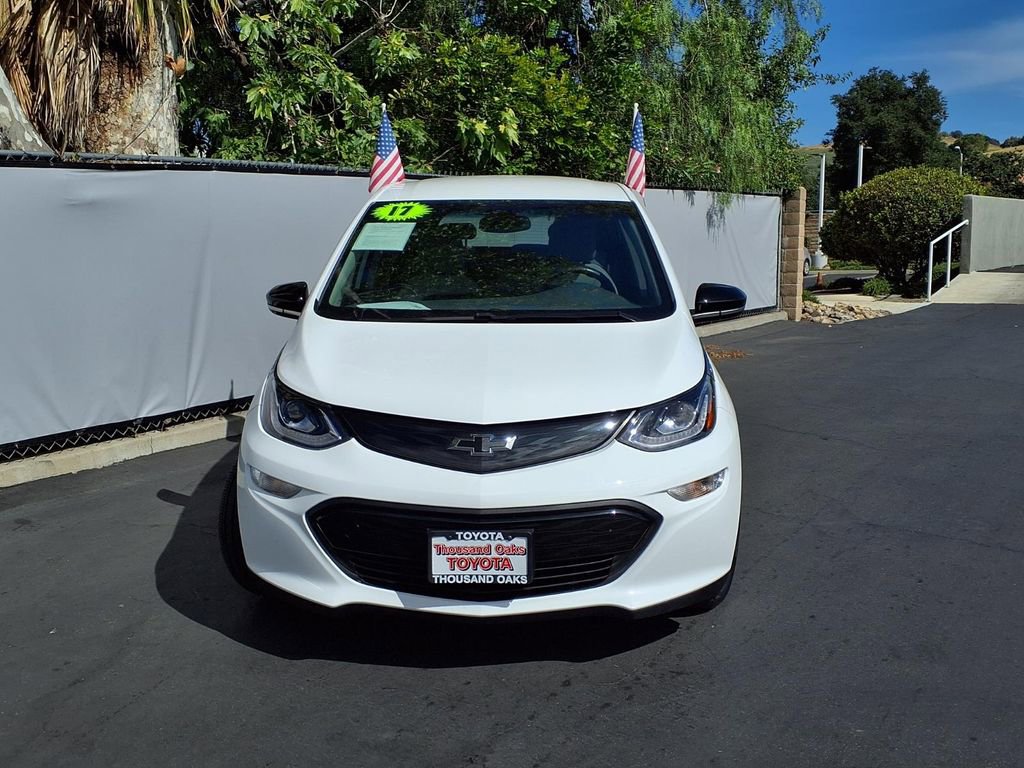 Used 2017 Chevrolet Bolt LT image 2