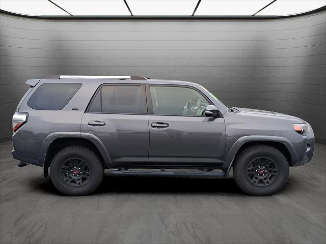 Used 2022 Toyota 4Runner SR5 Premium w/ Moonroof Package image 6