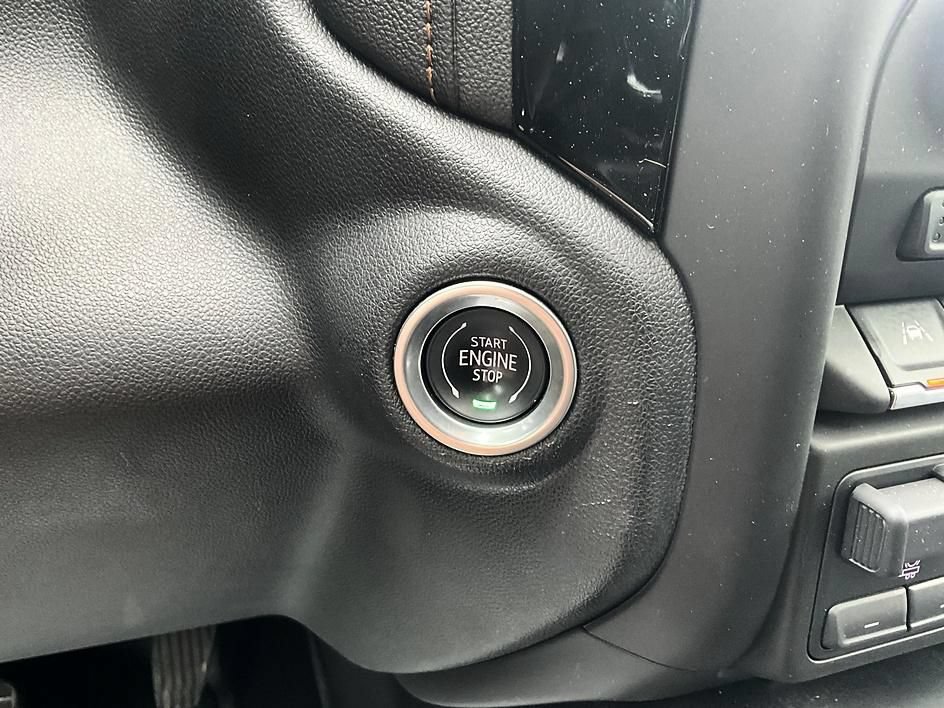 Used 2021 GMC Sierra 1500 AT4 w/ AT4 Premium Package AWD/4WD image 21