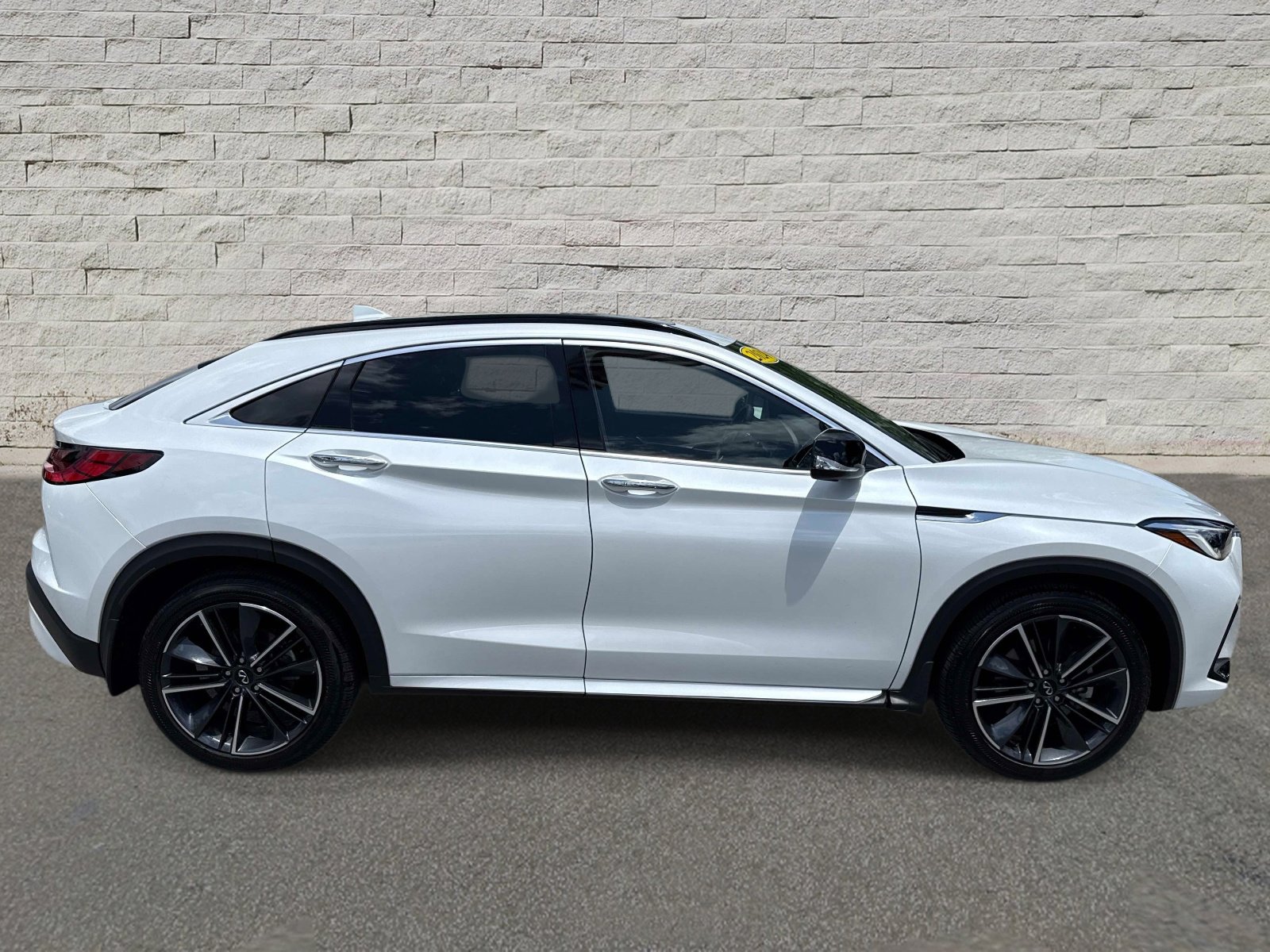 Used 2024 INFINITI QX55 Essential AWD/4WD image 4