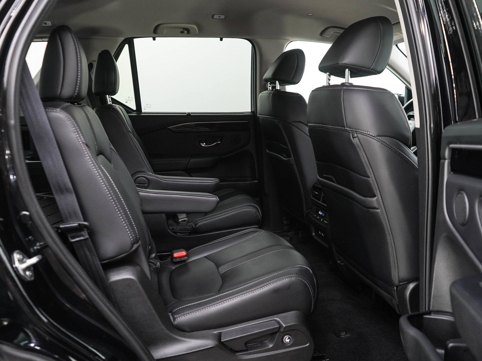 Used 2023 Honda Pilot EX-L image 12
