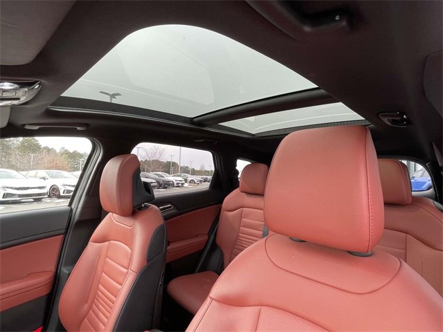 Certified 2024 Kia Sportage SX image 2