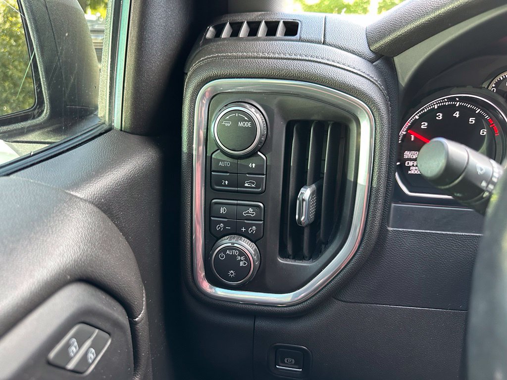 Used 2022 Chevrolet Silverado 1500 RST AWD/4WD image 14
