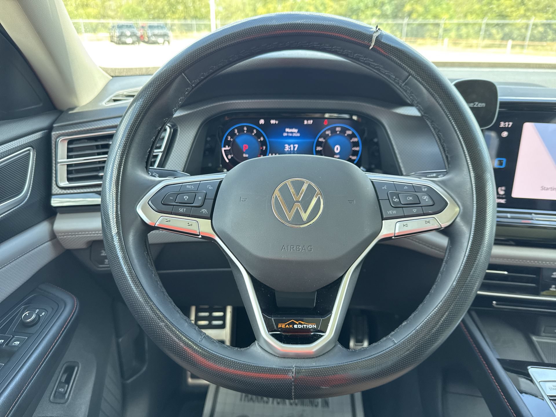 Used 2024 Volkswagen Atlas Peak Edition SE AWD/4WD image 11