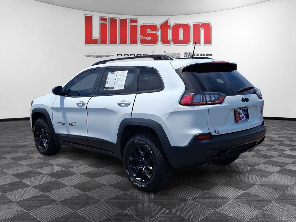 Used 2022 Jeep Cherokee Latitude w/ Sun & Sound Group AWD/4WD image 6