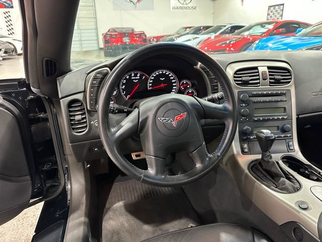 Used 2005 Chevrolet Corvette Coupe w/ Preferred Equipment Group RWD image 5