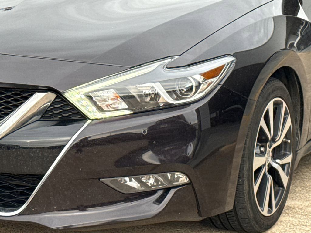 Used 2017 Nissan Maxima Platinum image 5