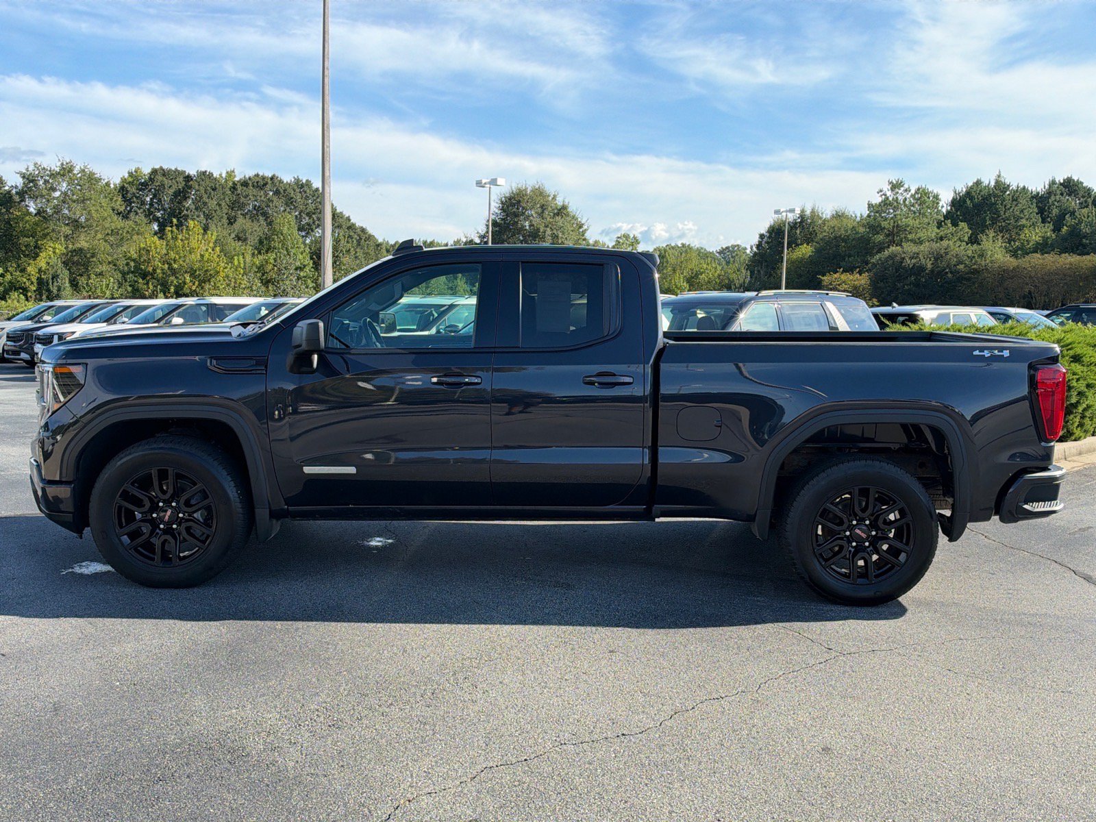Used 2024 GMC Sierra 1500 Elevation AWD/4WD image 7