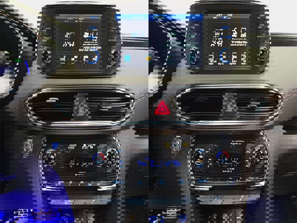 Used 2019 Hyundai Santa Fe Limited image 23