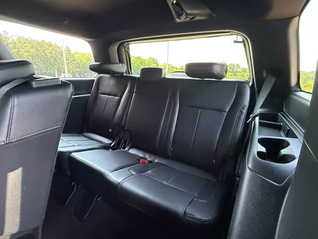 Used 2018 Ford Expedition XLT w/ Equipment Group 202A RWD image 14