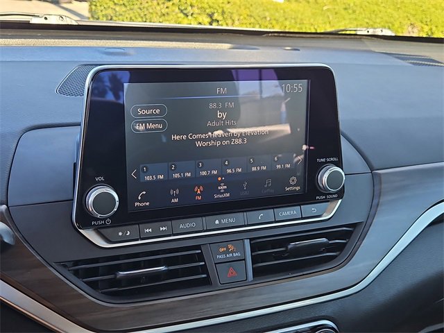 Used 2024 Nissan Altima 2.5 SV image 24