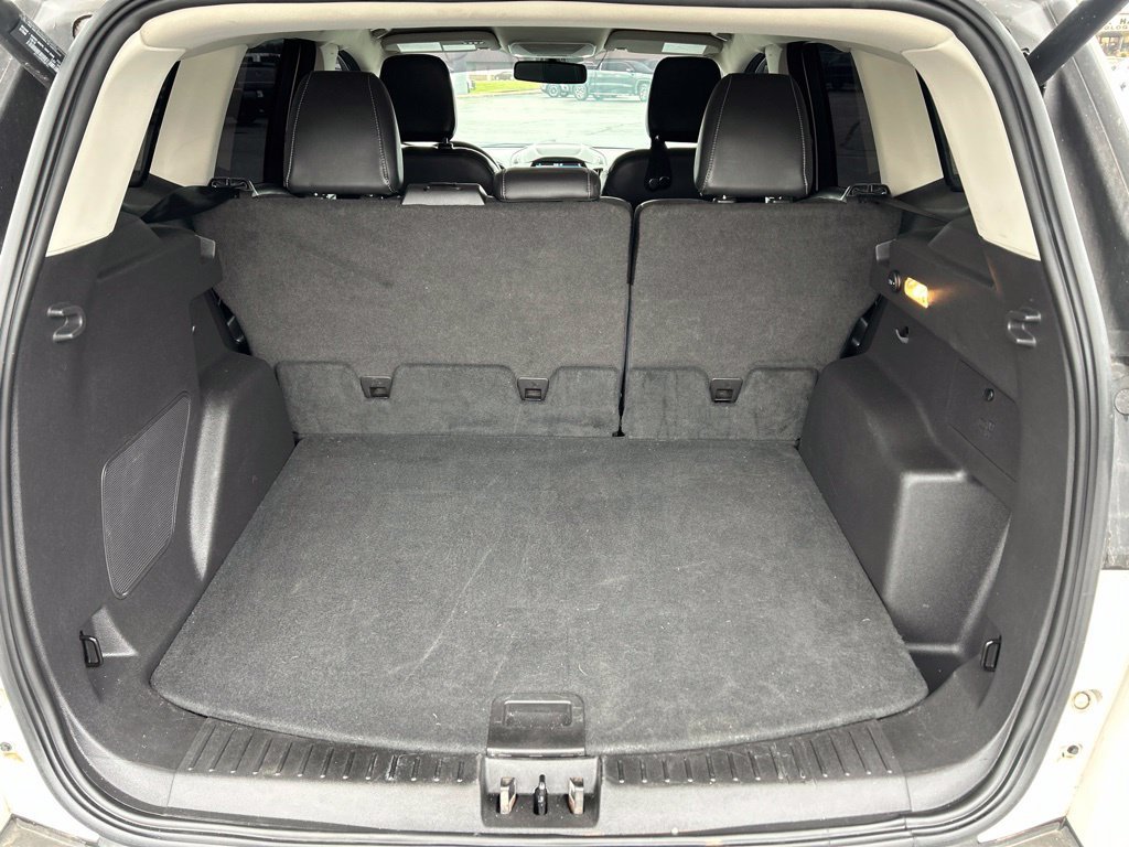 Used 2019 Ford Escape Titanium FWD image 12