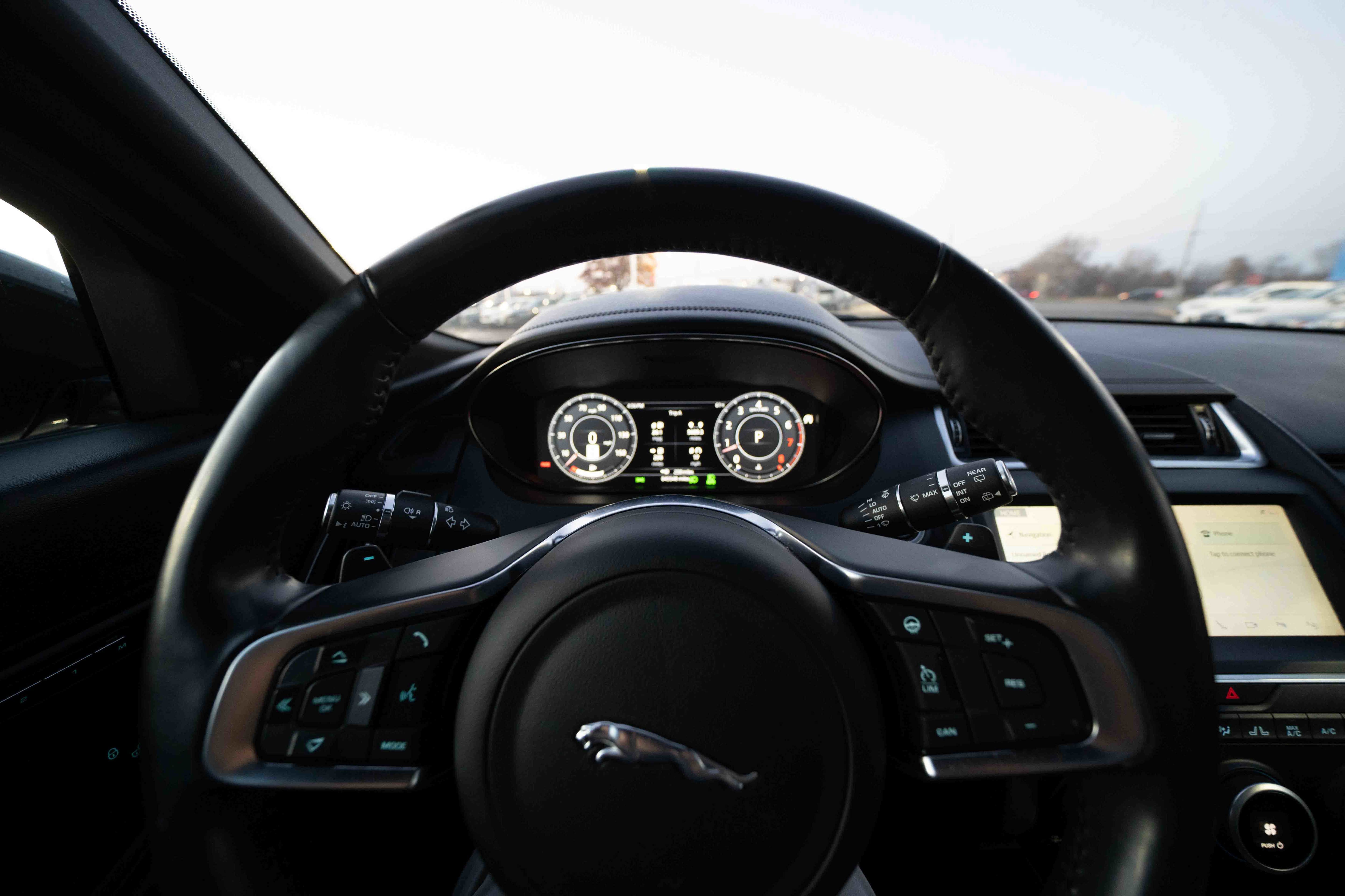 Used 2020 Jaguar E-PACE SE image 15