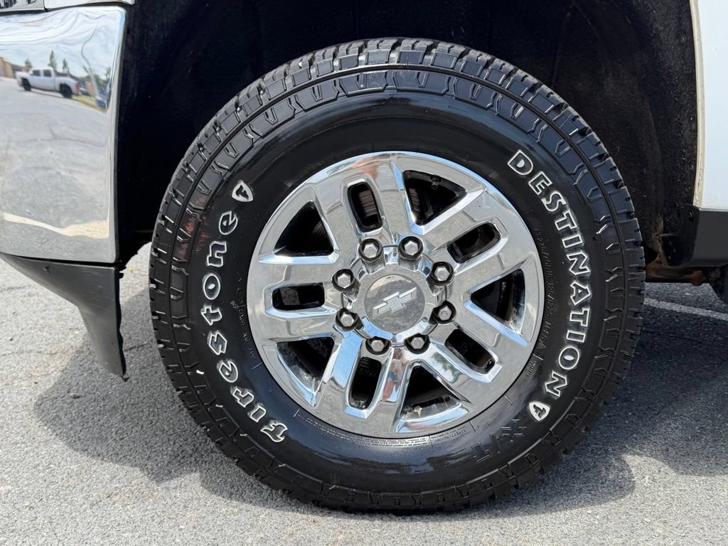 Used 2019 Chevrolet Silverado 2500 LT w/ LT Convenience Package AWD/4WD image 9