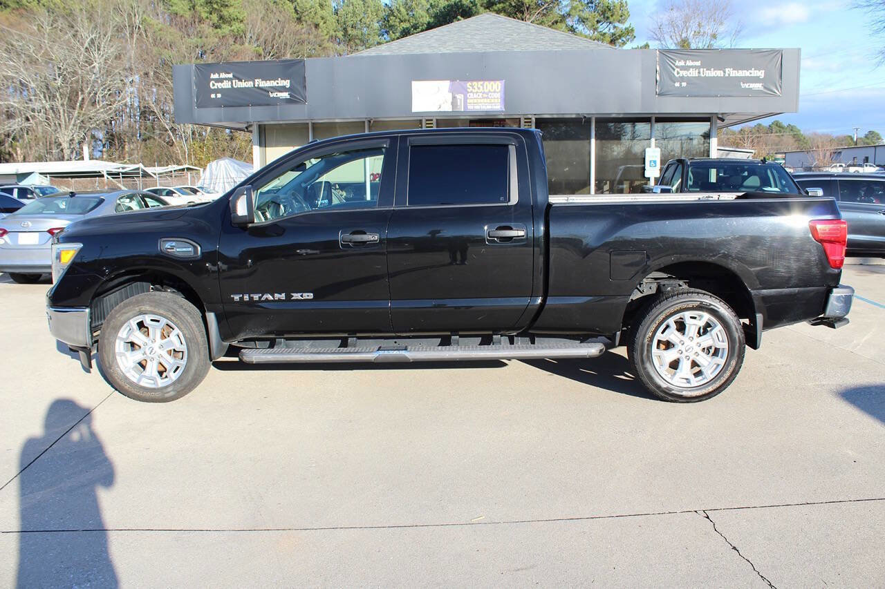 Used 2016 Nissan Titan SL image 1