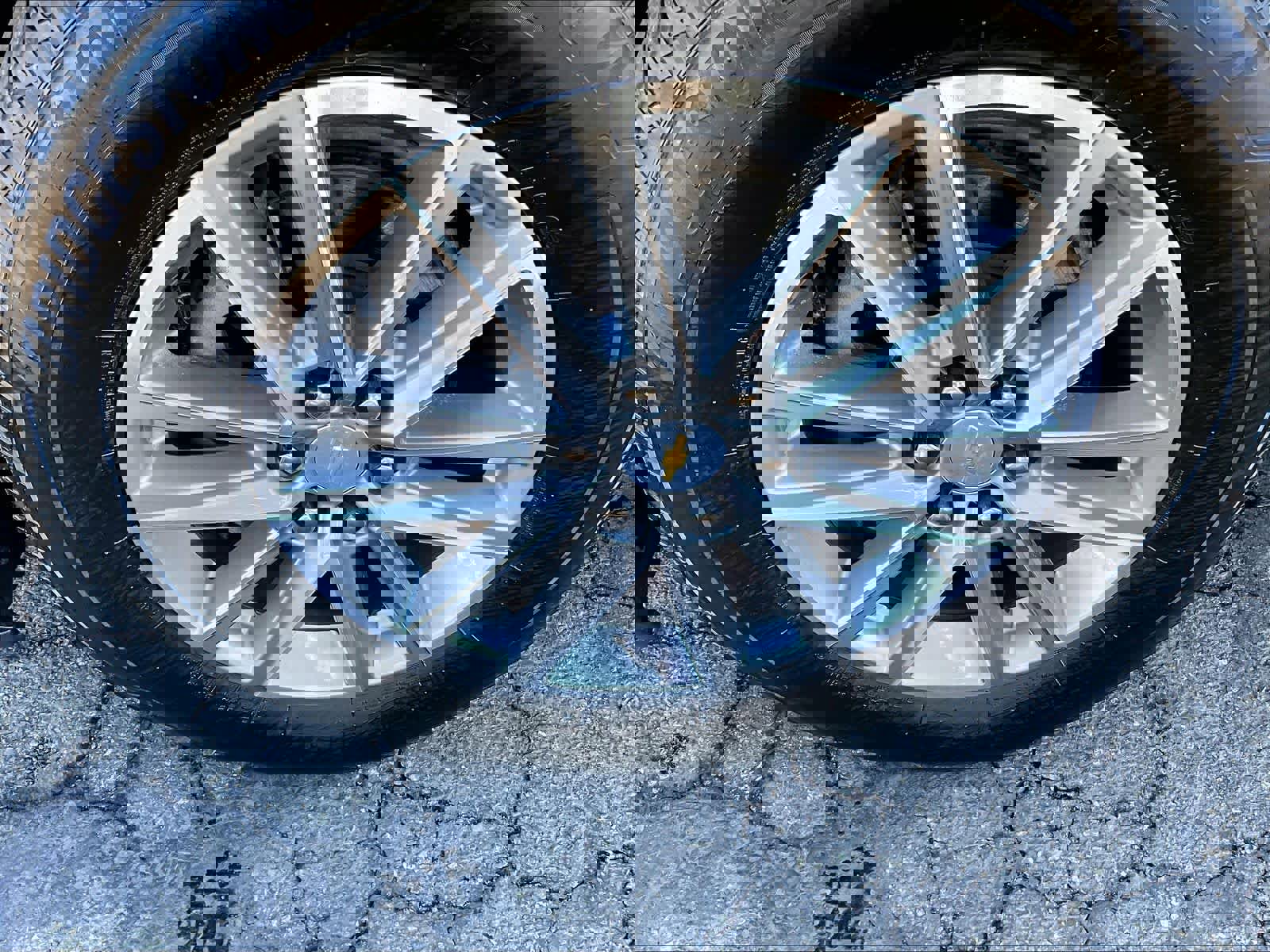 Used 2023 Chevrolet Traverse LT image 7