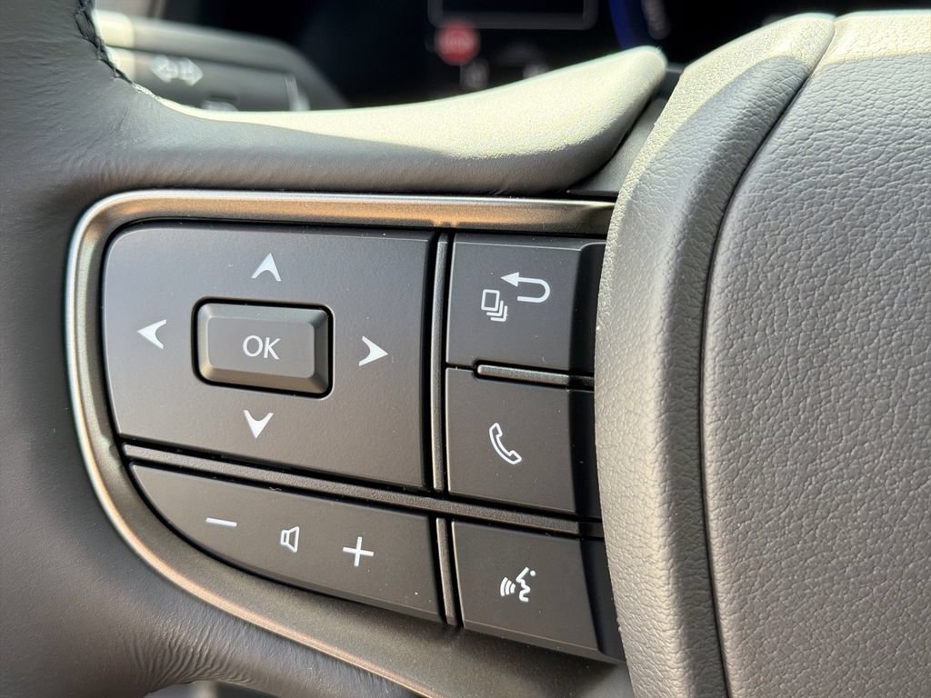 New 2026 Lexus UX 300h FWD image 26