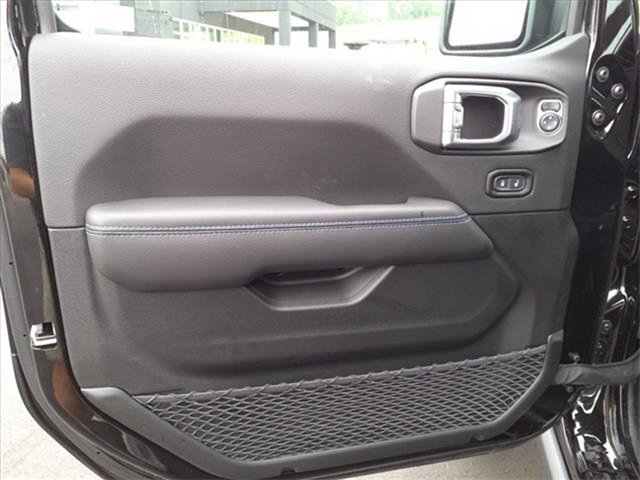 New 2023 Jeep Wrangler Unlimited Rubicon 4xe w/ Cold Weather Group image 13