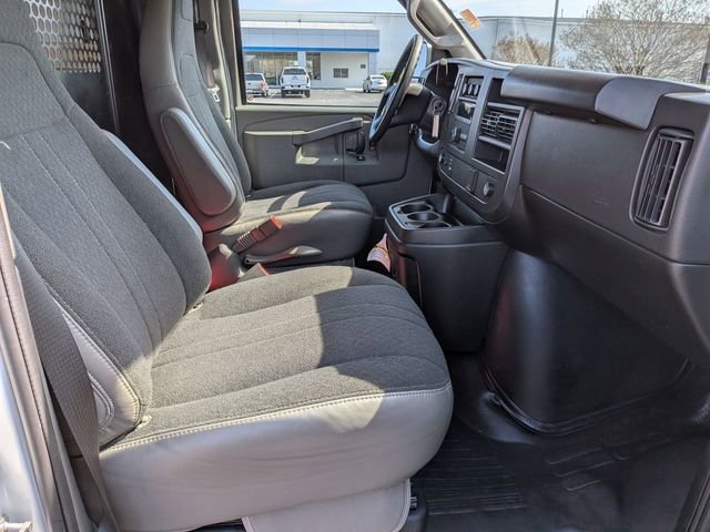 Used 2024 GMC Savana 2500 w/ Driver Convenience Package RWD image 32