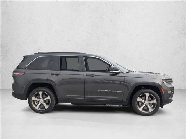 Used 2024 Jeep Grand Cherokee Limited 4xe w/ Luxury Tech Group II AWD/4WD image 4