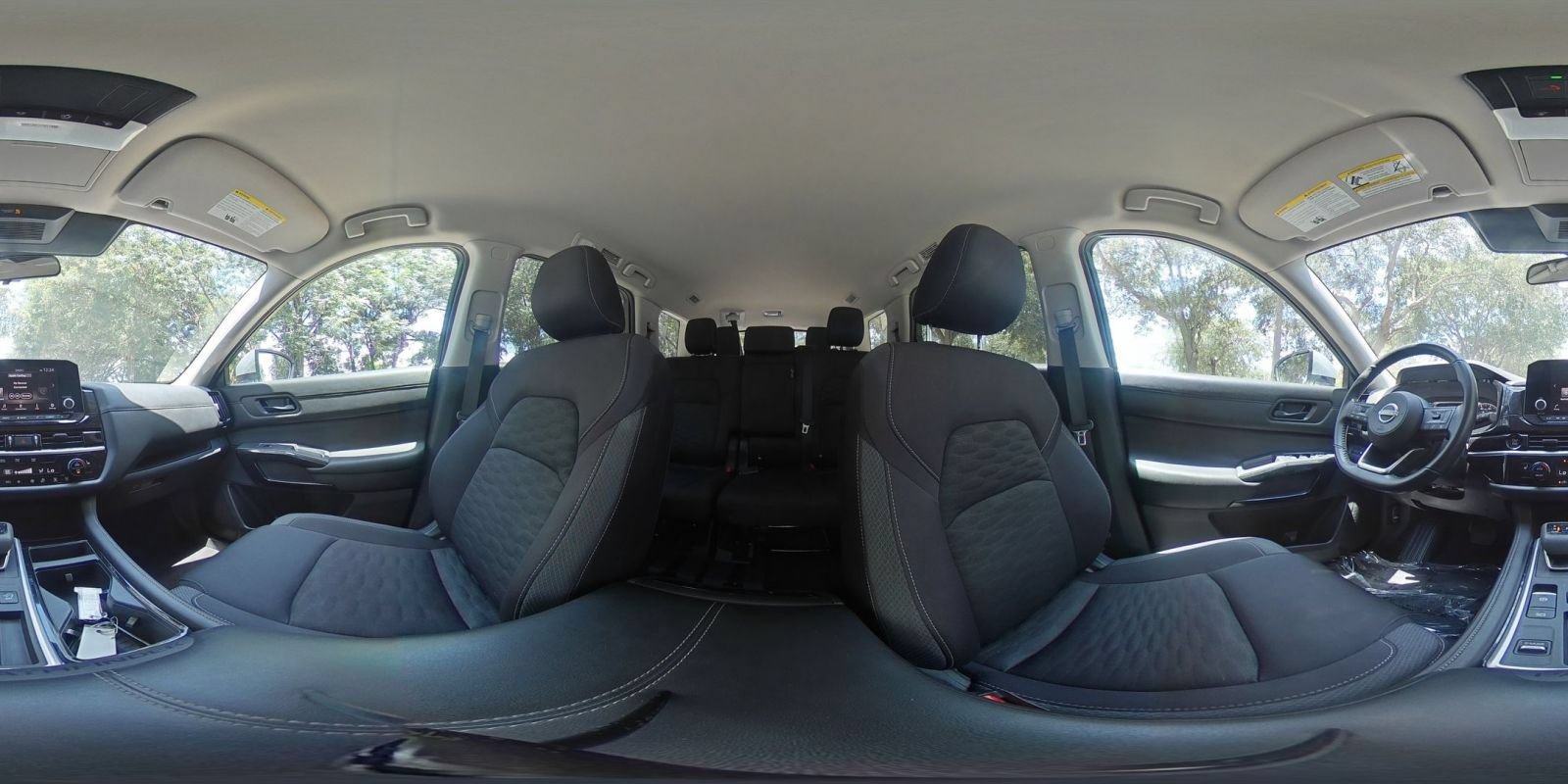 Used 2025 Nissan Pathfinder SV FWD image 45