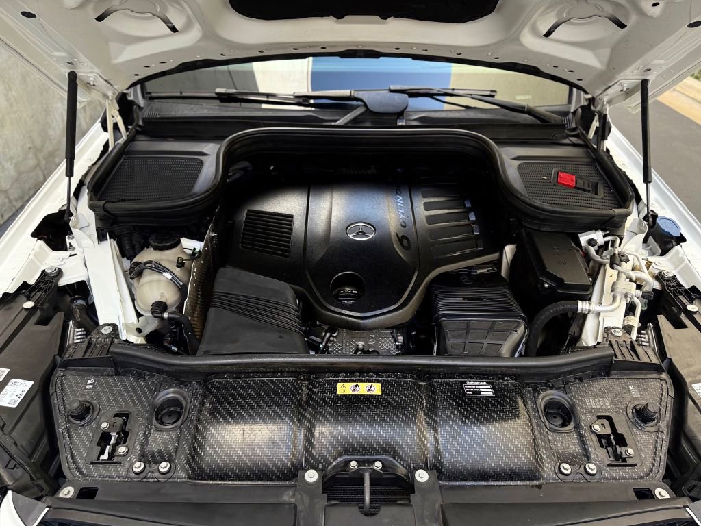 Used 2021 Mercedes-Benz GLS 450 4MATIC image 39