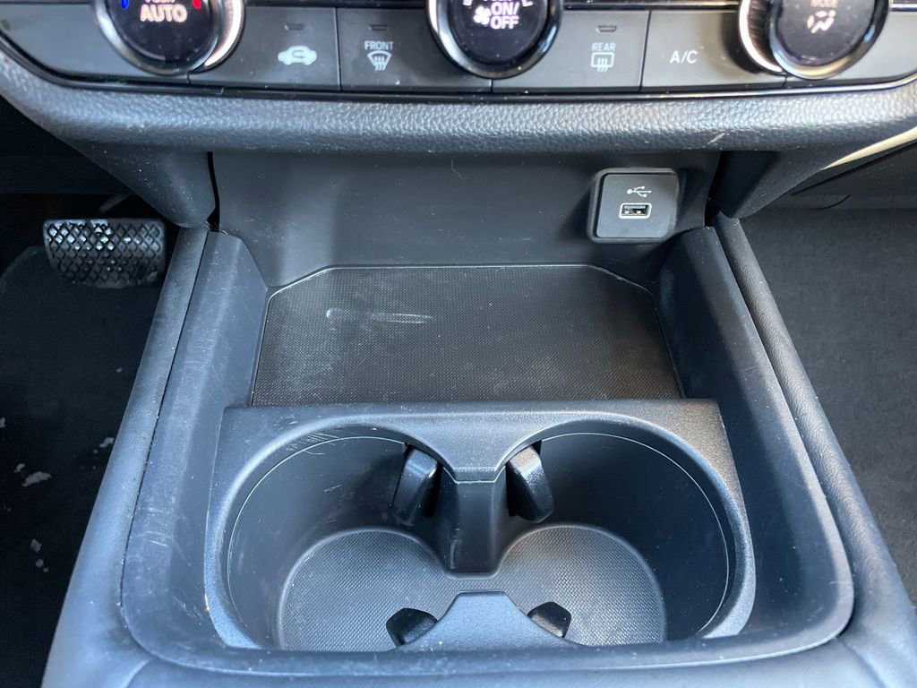 Used 2024 Honda HR-V LX image 12