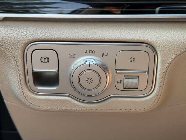 Certified 2024 Mercedes-Benz GLE 450 4MATIC image 30