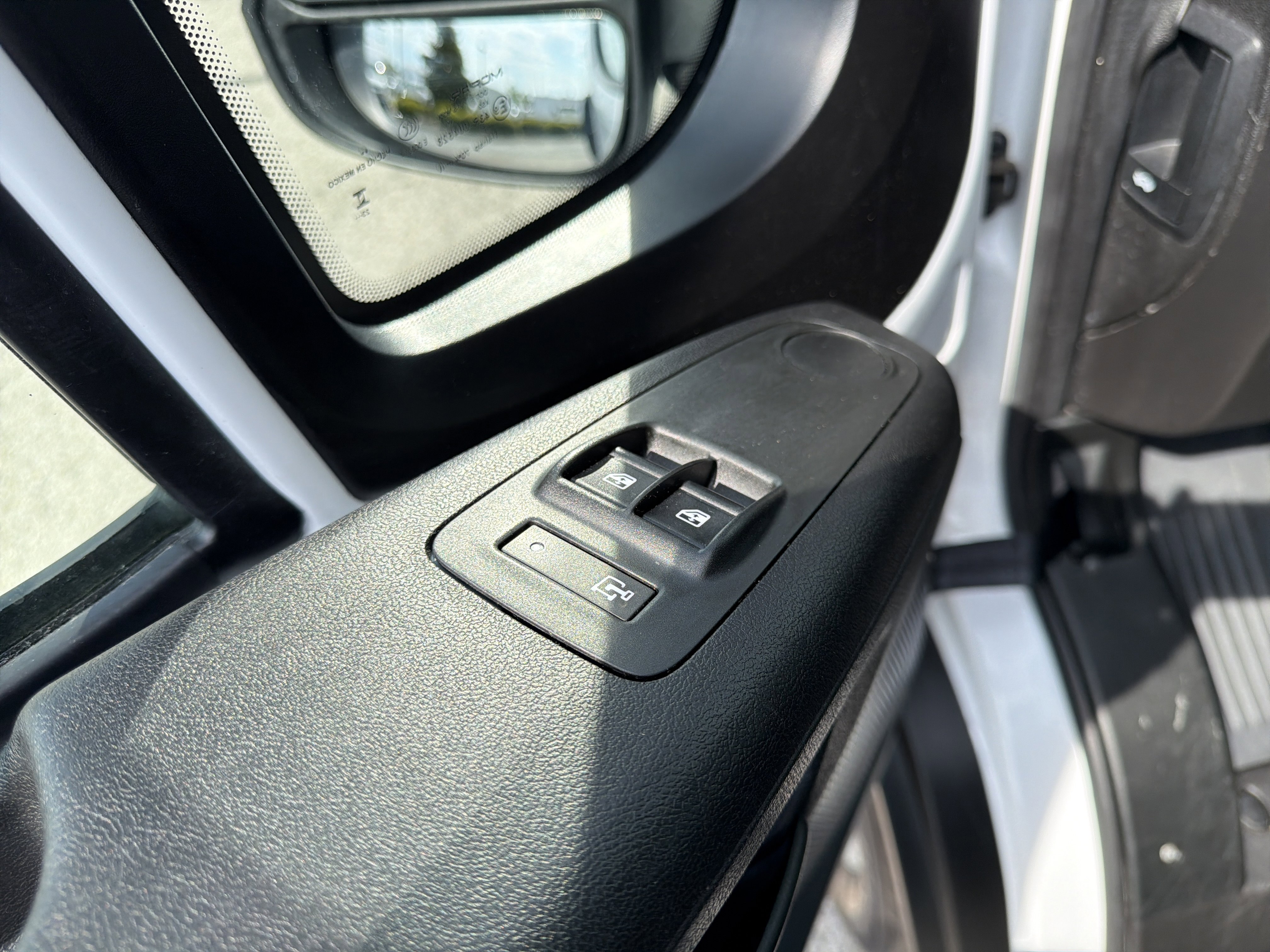 Used 2023 RAM ProMaster 2500 image 11