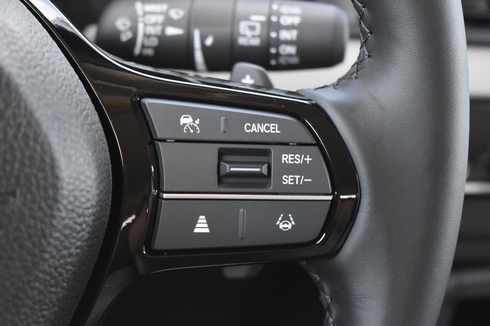 New 2025 Honda Pilot EX-L image 6