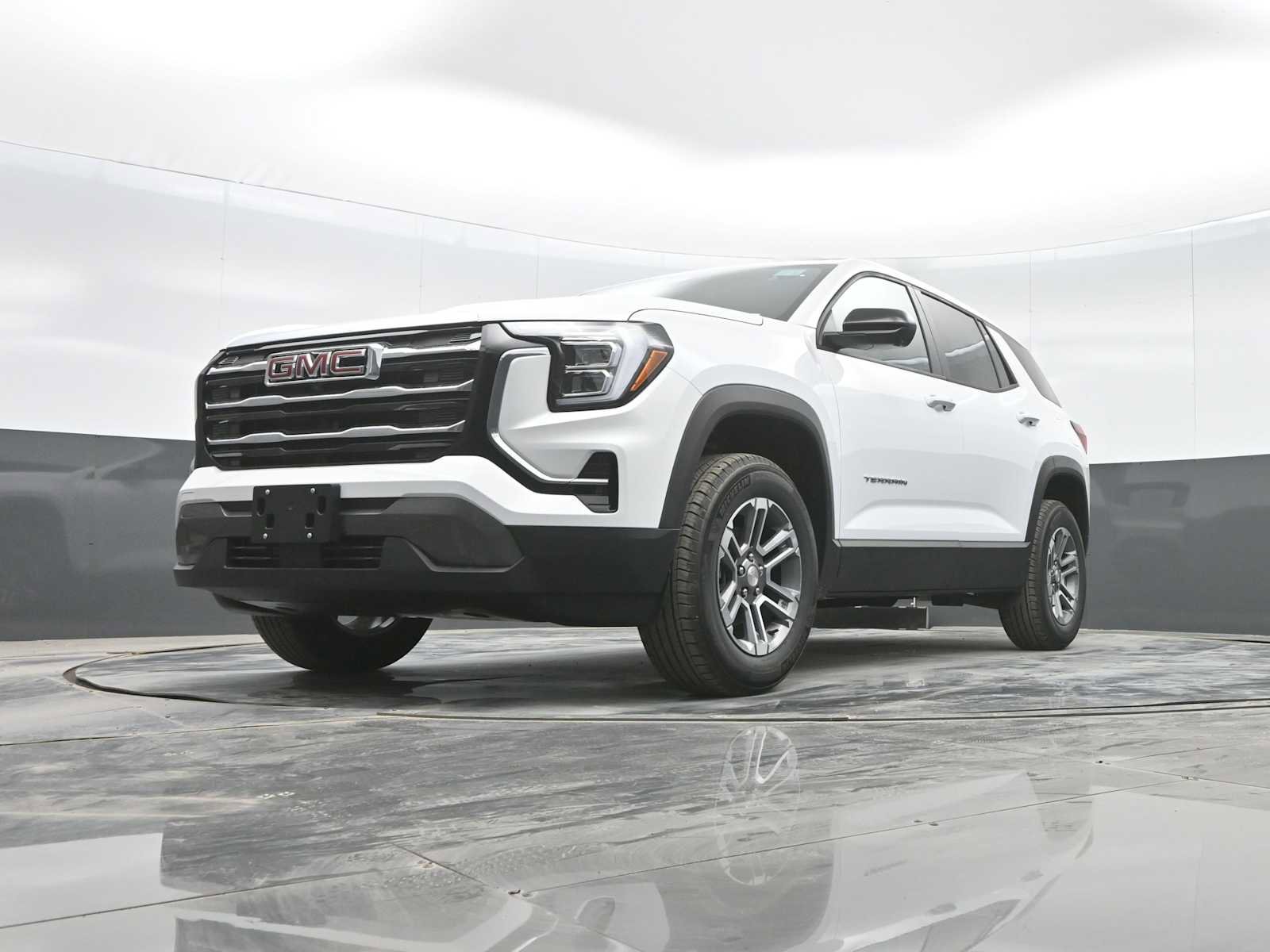 New 2026 GMC Terrain Elevation image 22