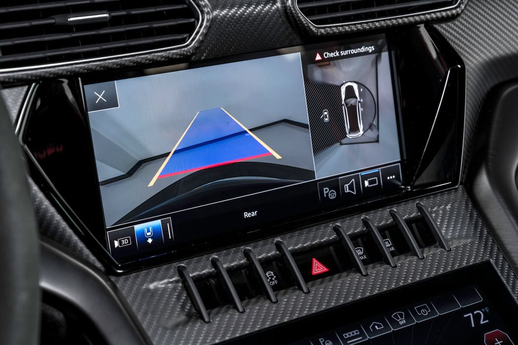 Used 2024 Lamborghini Urus Performante AWD/4WD image 28