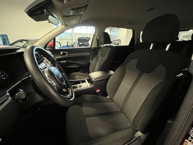 Used 2022 Kia Sorento LX AWD/4WD image 21