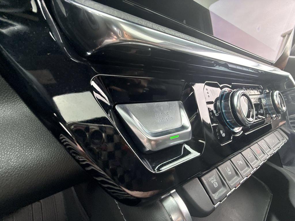 Certified 2024 GMC Sierra 2500 Denali w/ Denali Reserve Package AWD/4WD image 23