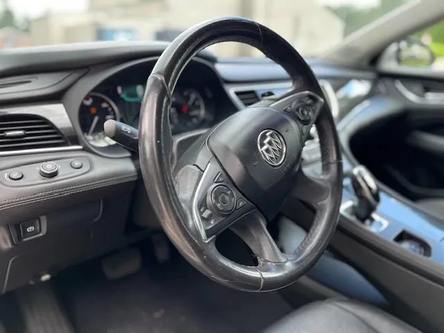 Used 2018 Buick LaCrosse Essence FWD image 20