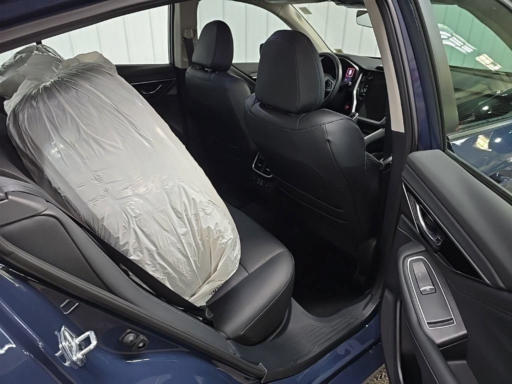 Used 2025 Subaru Legacy Limited AWD/4WD image 19