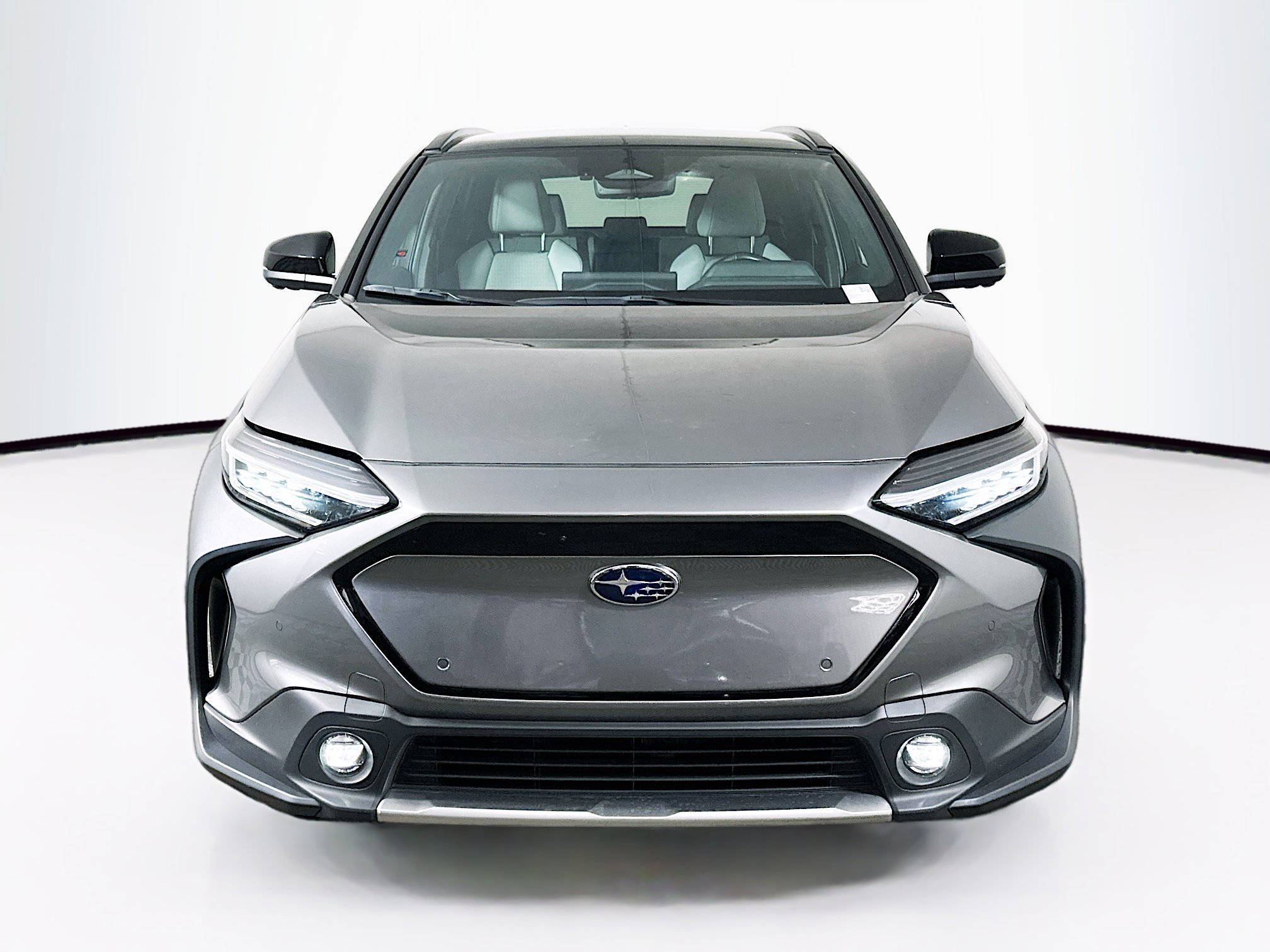 Used 2024 Subaru Solterra Touring w/ Touring Package image 2