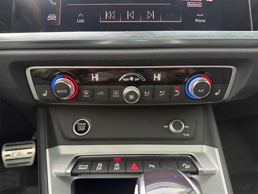 Used 2022 Audi Q3 2.0T Premium Plus w/ Premium Plus Package image 18