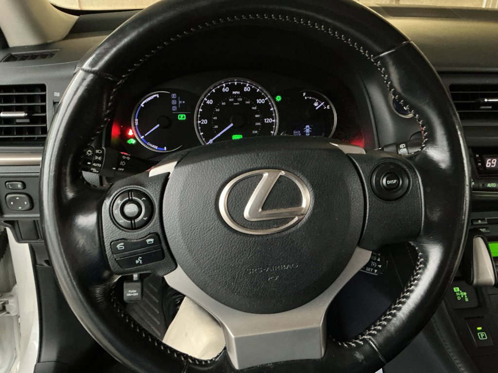 Used 2016 Lexus CT 200h image 9