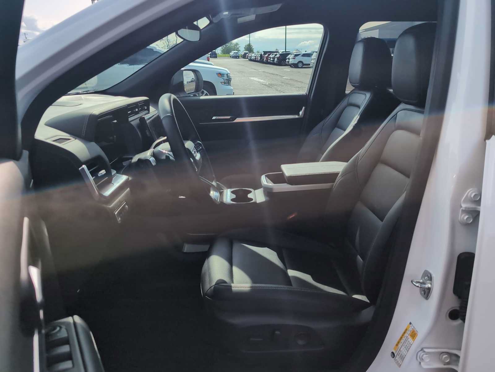 Used 2026 GMC Terrain Elevation w/ Elevation Premium Package FWD image 22