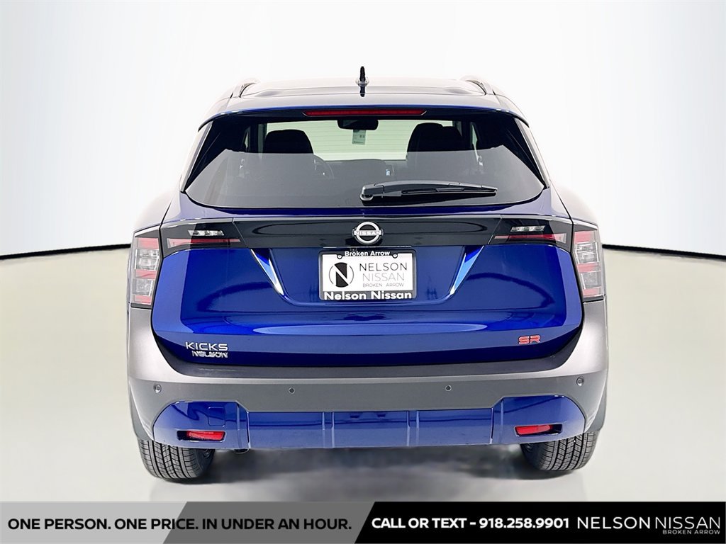 New 2026 Nissan Kicks SR w/ SR Premium Package FWD image 6