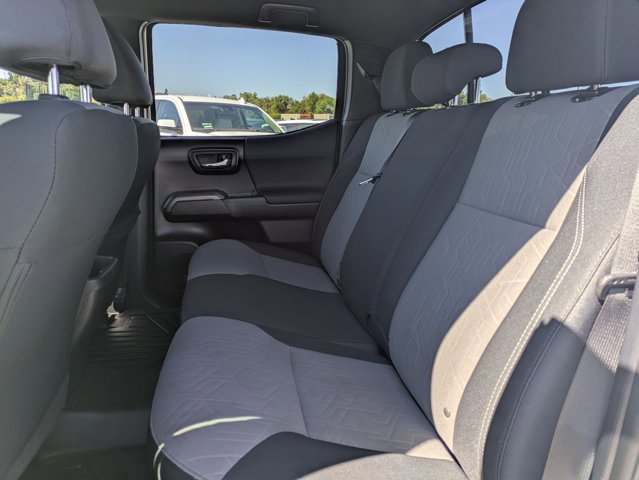 Used 2020 Toyota Tacoma TRD Off-Road w/ Technology Package AWD/4WD image 17